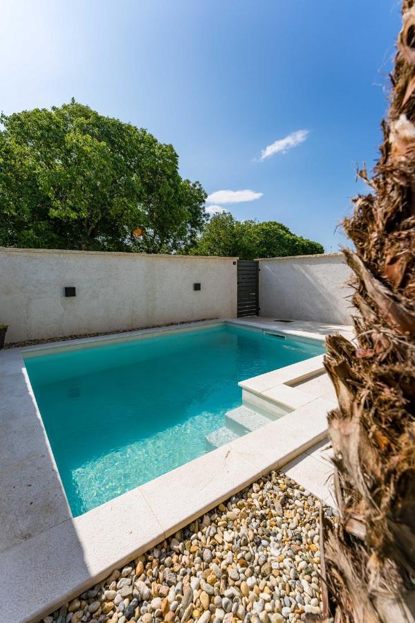 Stone House With Pool Poeta Pridraga Exterior foto